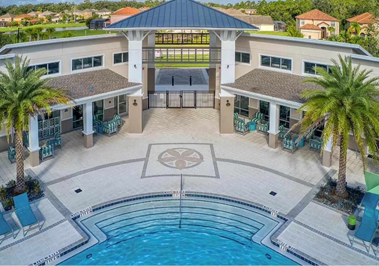Stunning 9Br Home - Family Resort With Private Pool, Hot Tub, Games Room And Bbq! Kissimmee Exterior photo